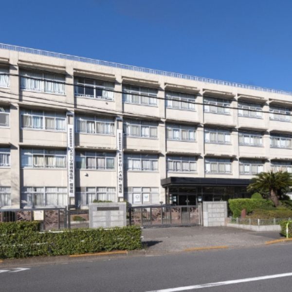 Truong trung hoc Asuka - Đông Du Hà Nội